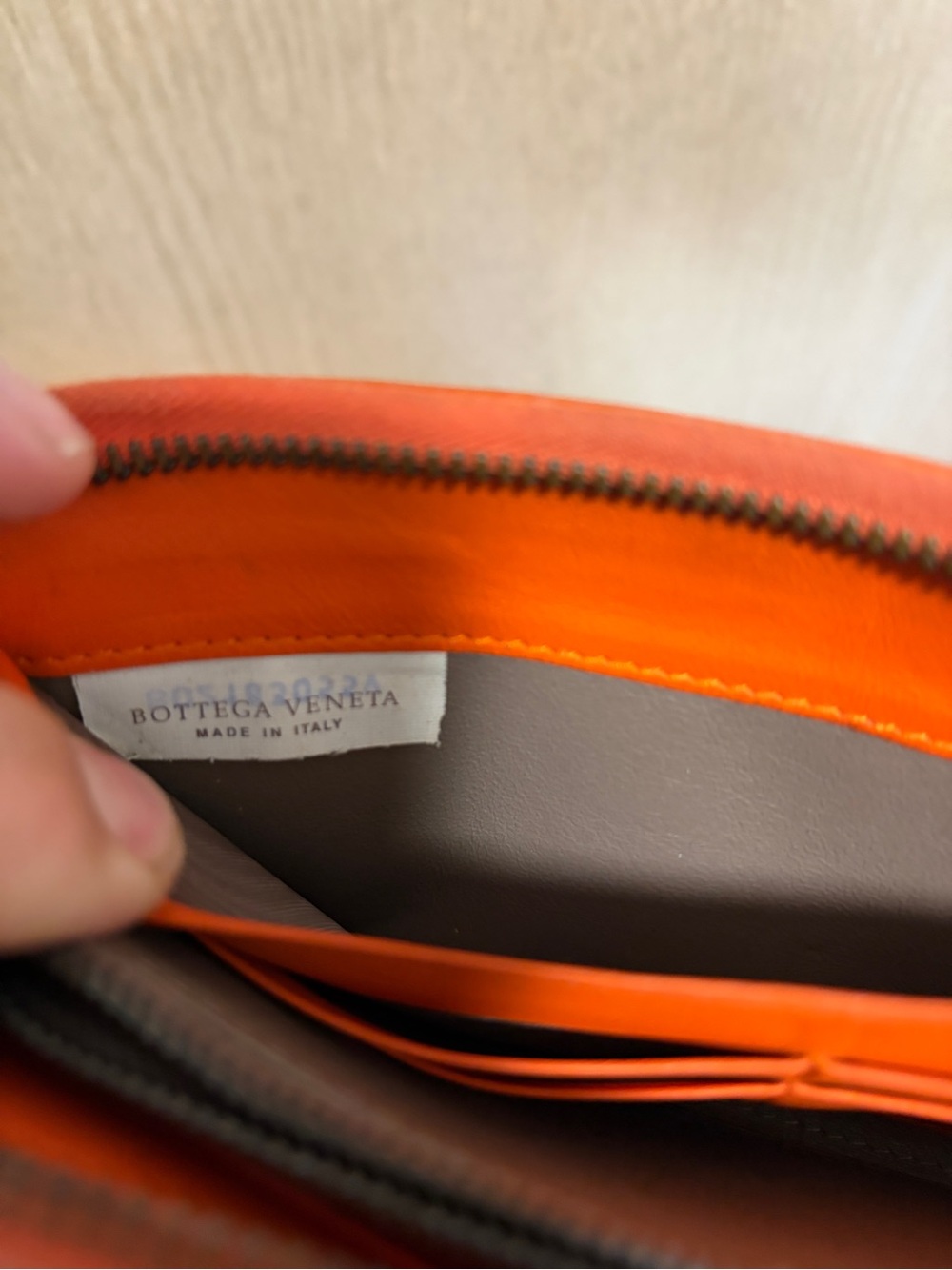 Authentic Bottega Veneta Orange Zip-Around Wallet - Picture 8 of 10
